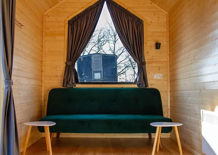 Mighty Fins Retreat X By Tiny Away * Escazeaux